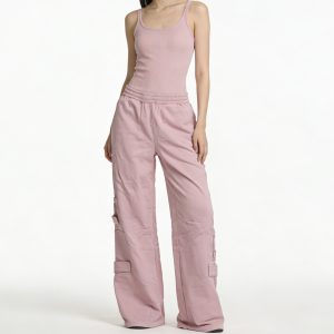 粉色长款运动装